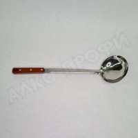 Половник с деревянной ручкой 47см